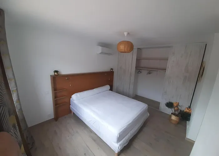 Villa_culomba -t2 4 Couchages 别墅